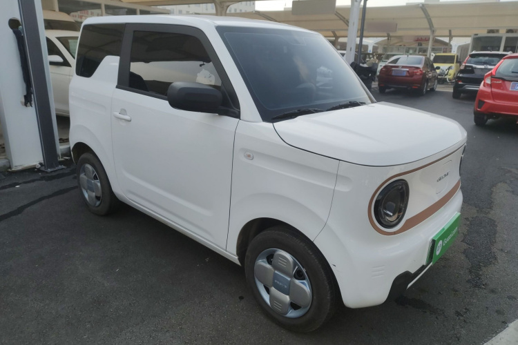 吉利银河 2024款 熊猫mini 200km 耐力熊车身外观3