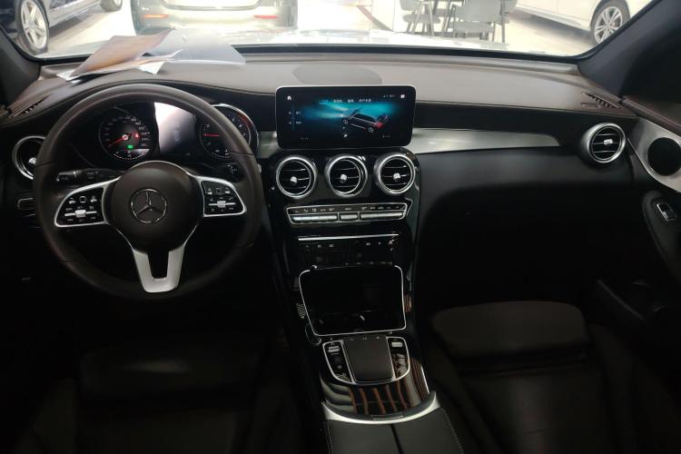 奔驰GLC 2020款 GLC 260 L 4MATIC 动感型中控内饰12