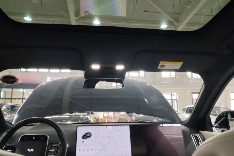 理想汽车 理想L9 2024款 Ultra中控内饰22