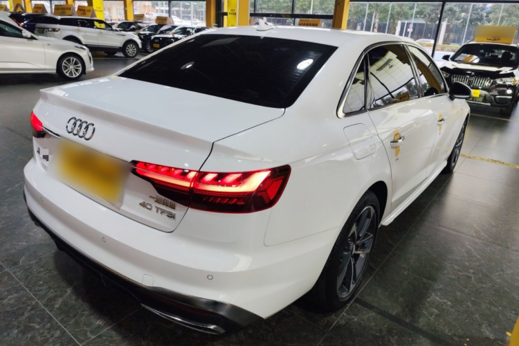 奥迪A4L 2020款 40 TFSI 时尚动感型车身外观7