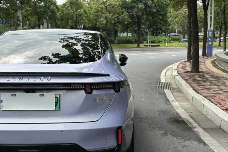 领克07 2024款 EM-P 126长续航 Ultra车身外观6012