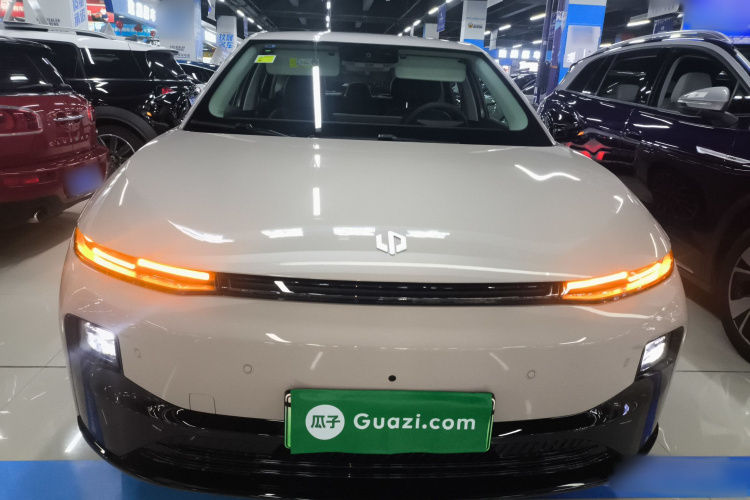 零跑汽车 零跑B01 2025款 550舒享版车身外观2