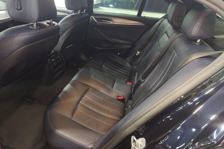 宝马5系(进口) 2019款 525i M运动套装中控内饰7004