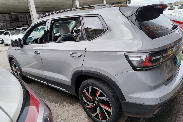 大众 途岳 2024款 300TSI 两驱月尊版车身外观4