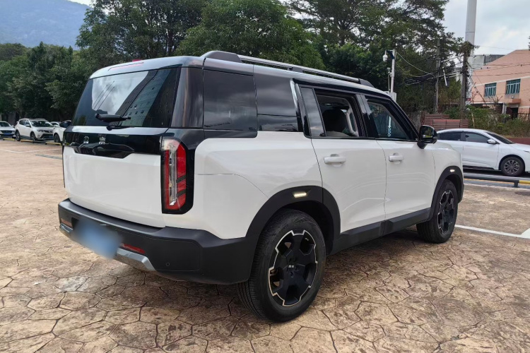 北京BJ30 2024款 1.5T 魔核电驱进阶版车身外观6006