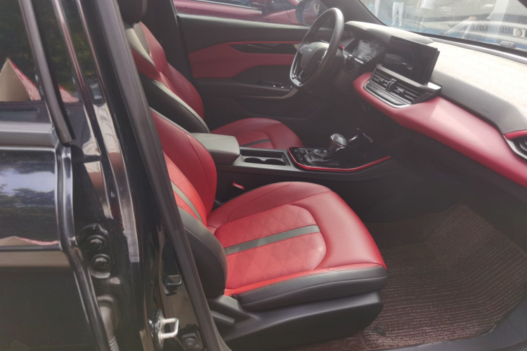 东风风神 奕炫GS 2021款 230T 自动追曜武士版局部细节41