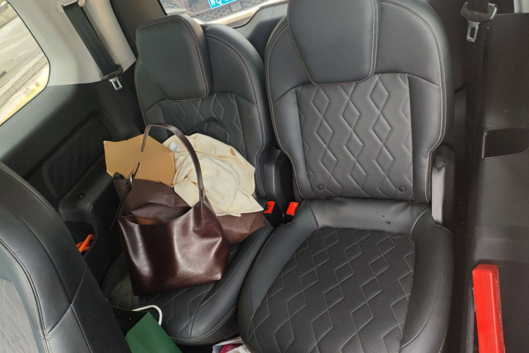 宝骏KiWi EV 2023款 大疆版 磷酸铁锂中控内饰21