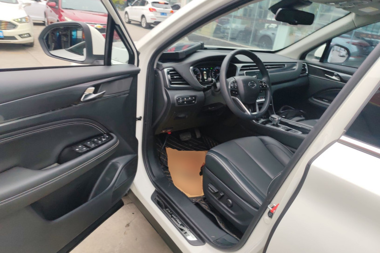 广汽传祺 传祺GS5 2021款 进阶款 270T 科技智领版中控内饰20