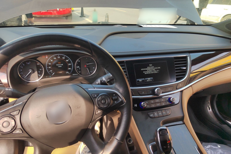 别克 君越 2016款 28T 豪华型中控内饰12