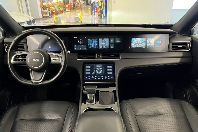 理想汽车 理想ONE 2021款 增程6座版中控内饰7003