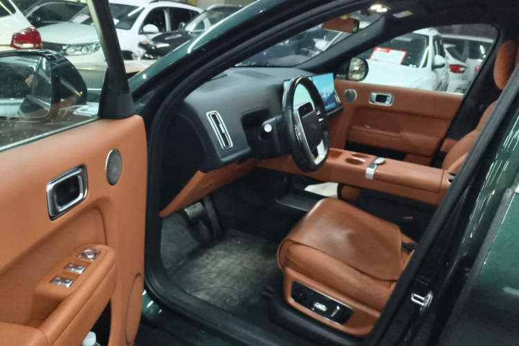 理想汽车 理想L9 2024款 Pro中控内饰7003