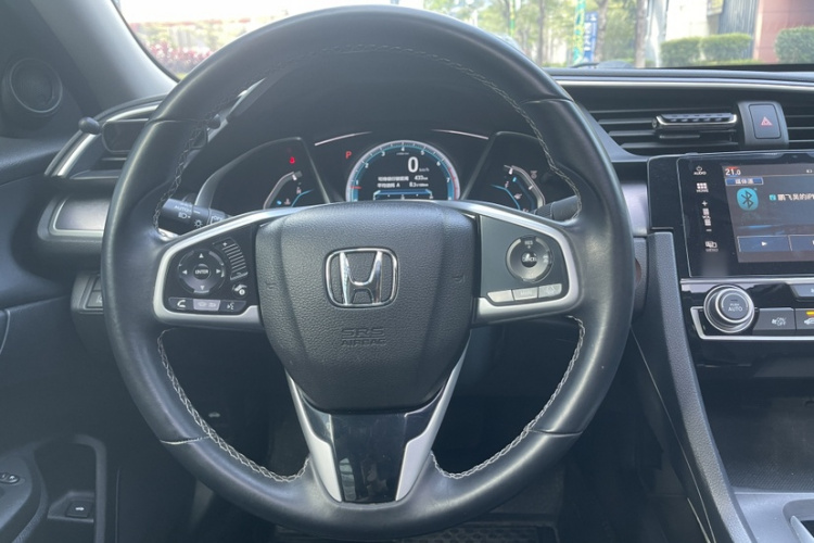 本田 思域 2016款 220TURBO CVT尊耀版局部细节13