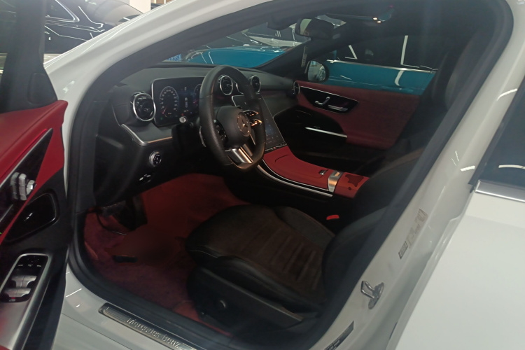 奔驰C级 2022款 C 200 L 运动版中控内饰20