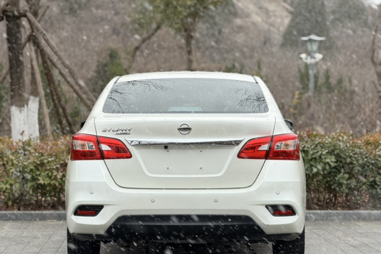 日产 轩逸 2021款 经典 1.6XE CVT舒适版车身外观6001