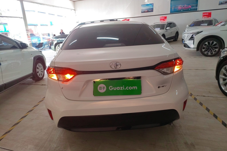 丰田 雷凌 2024款 智能电混双擎 1.8L 豪华版车身外观6