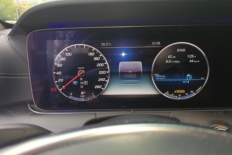 奔驰E级 2016款 E 200 L 运动型局部细节14