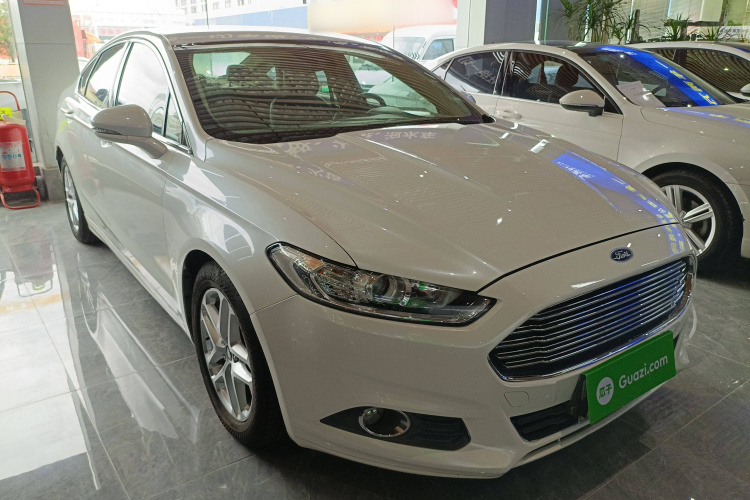 福特 蒙迪欧 2013款 1.5L GTDi180时尚型车身外观3