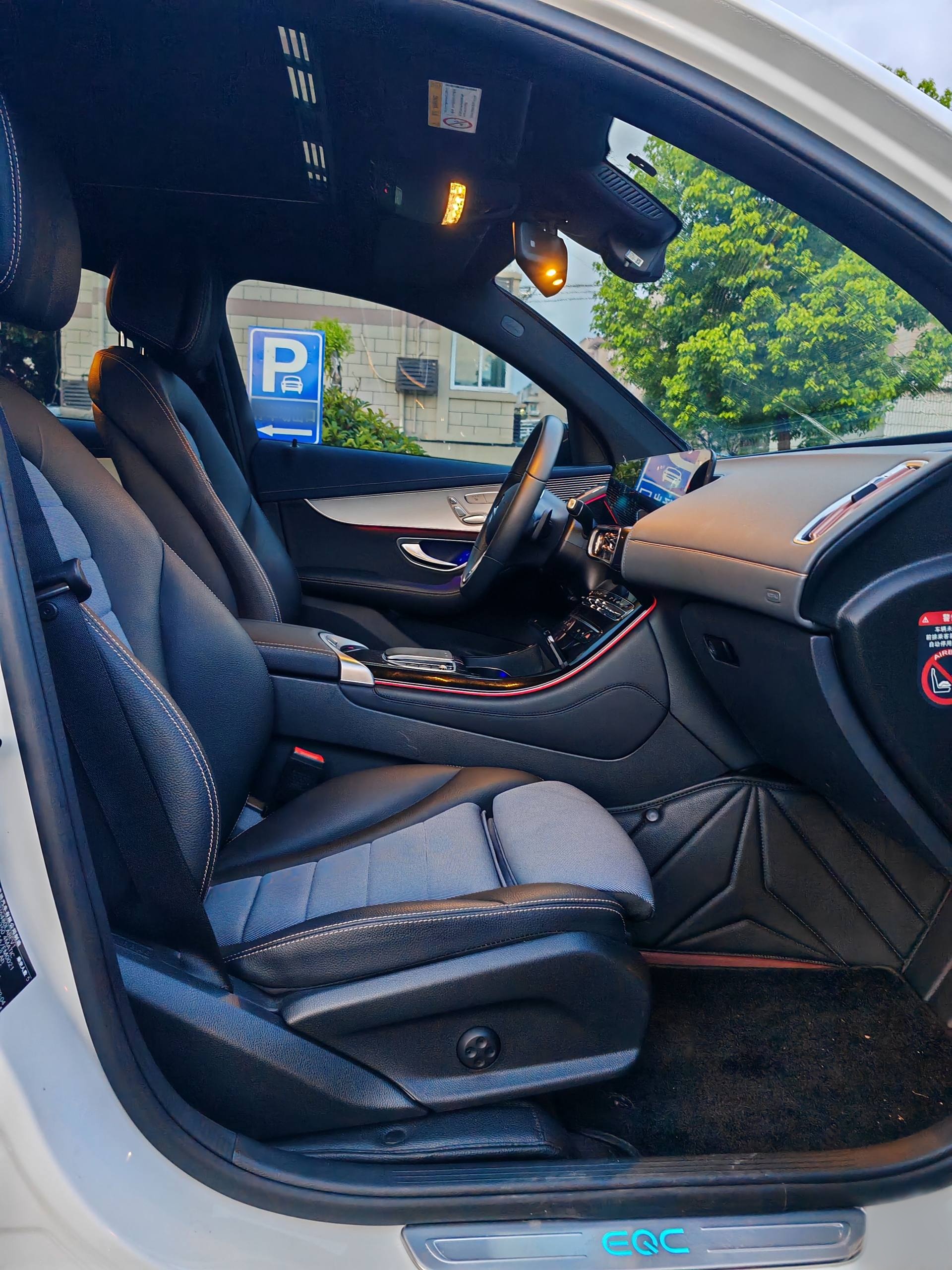 奔驰EQC 2022款 EQC 350 4MATIC