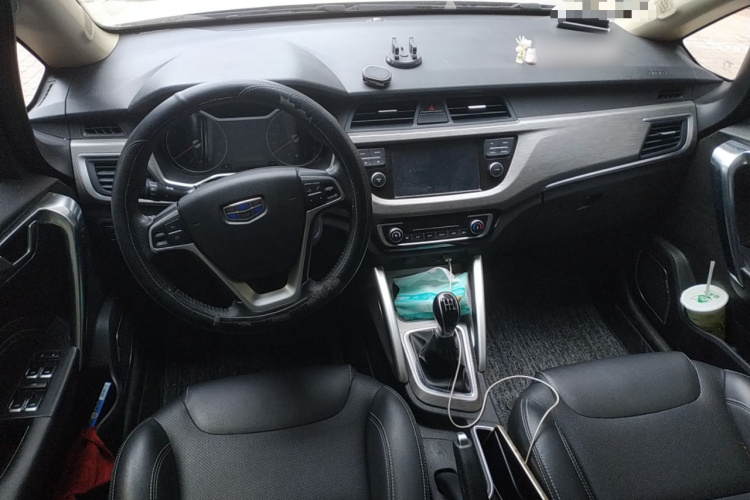 吉利汽车 远景X3 2017款 1.5L 手动尊贵型中控内饰12