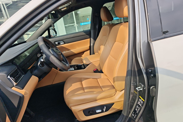 理想汽车 理想ONE 2021款 增程6座版局部细节19