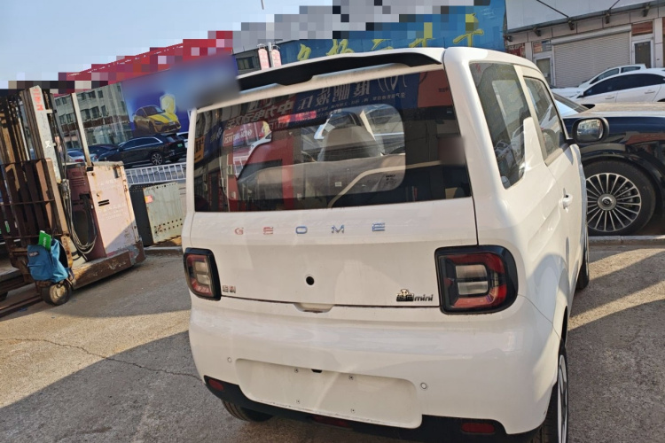 吉利银河 熊猫 2025款 210km 元气熊车身外观6004