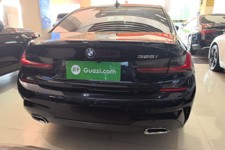 宝马3系 2022款 改款 325i M运动套装车身外观6