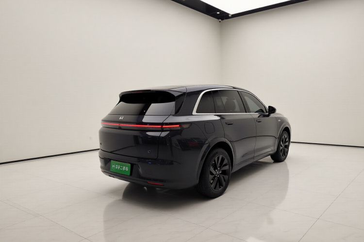 理想汽车 理想L7 2023款 Air车身外观7