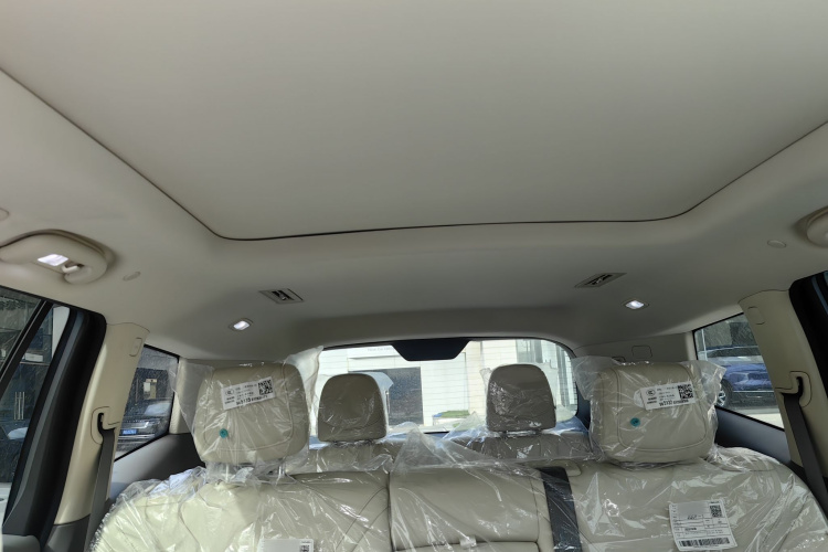 凯迪拉克XT6 2022款 2.0T 七座四驱豪华型标准版中控内饰7004