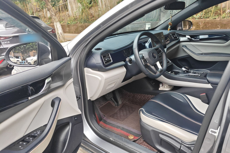 比亚迪 秦PLUS 2021款 DM-i 120KM 尊贵型中控内饰20