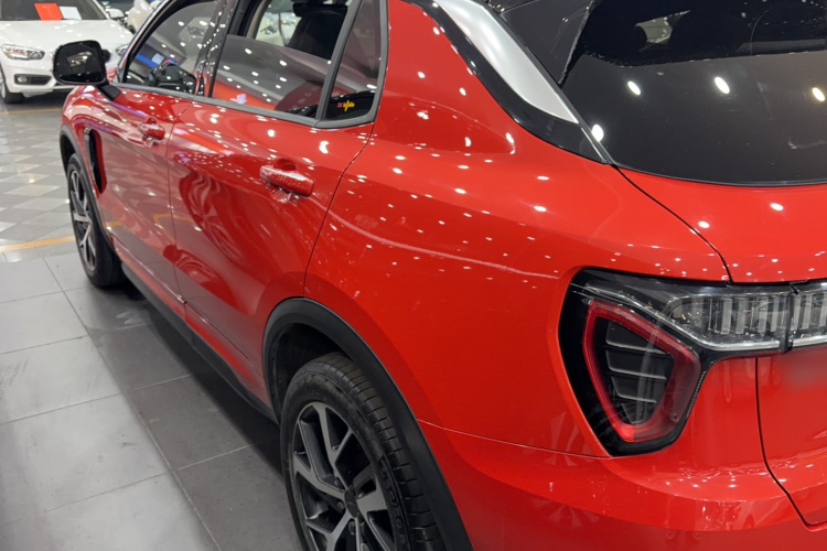 领克01 2017款 2.0T 四驱劲Pro版局部细节9006