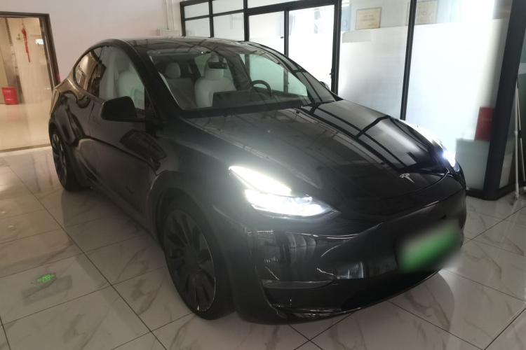 特斯拉 Model Y 2022款 Performance高性能全轮驱动版车身外观6002