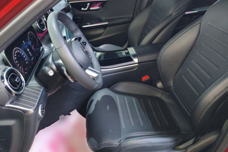 奔驰C级 2022款 改款 C 200 L 运动版局部细节19