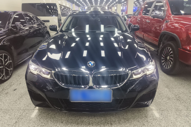 宝马3系 2022款 325Li M运动套装车身外观2
