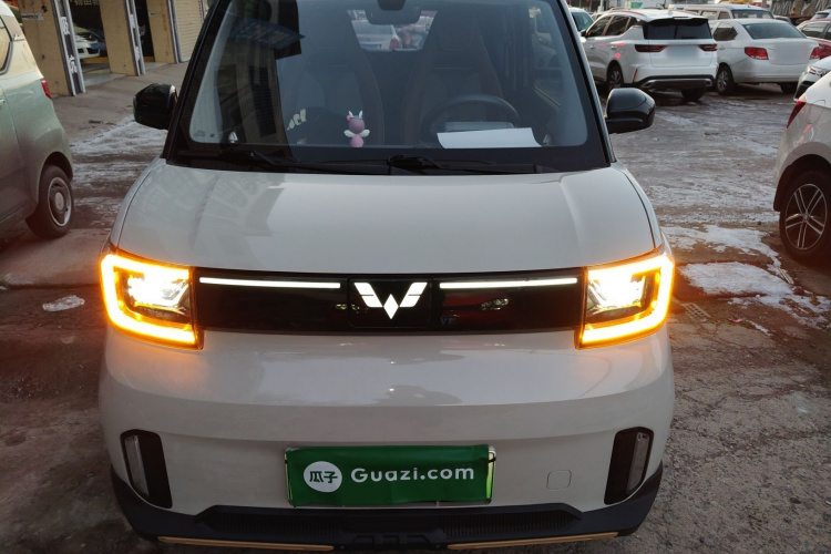 五菱汽车 宏光MINIEV 2022款 GAMEBOY 200km 玩乐款 磷酸铁锂车身外观2