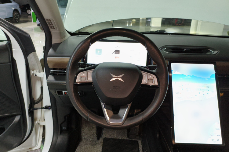 小鹏P5 2021款 550G中控内饰13