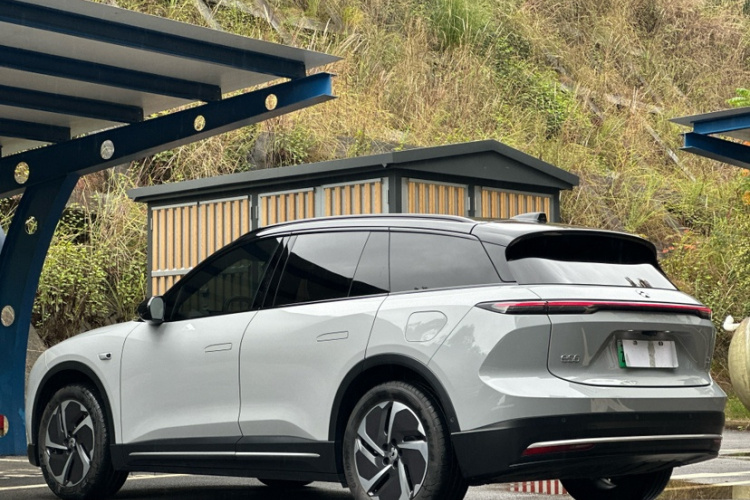 蔚来ES6 2024款 75kWh车身外观6003