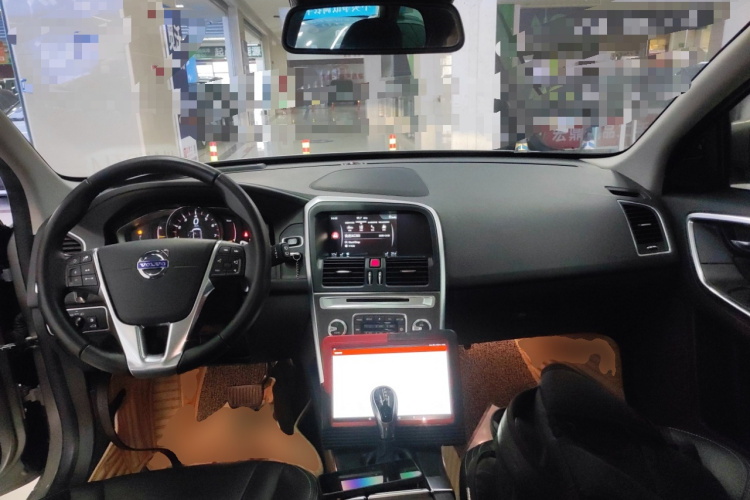 沃尔沃XC60 2016款 T5 AWD 智驭版中控内饰12