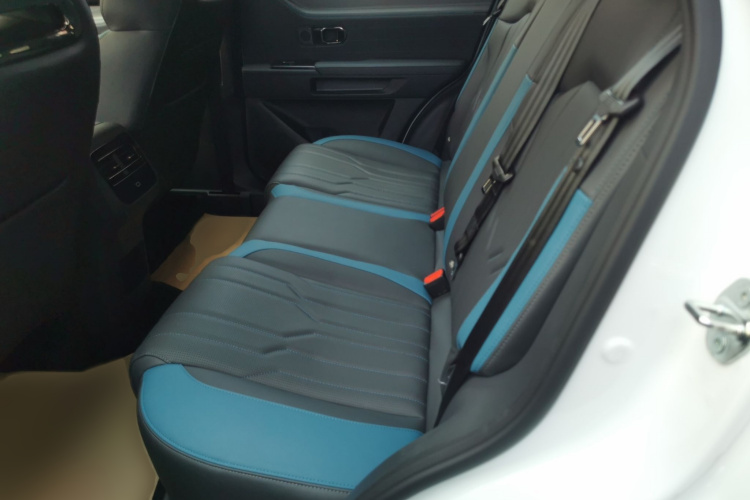 捷途山海L6 2024款 1.5TD DHT MAX中控内饰7004