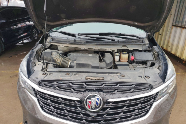 别克GL8 2020款 陆上公务舱 652T 舒适型机舱底盘24