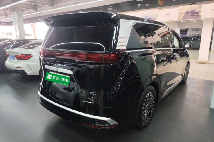 腾势D9 2022款 DM-i 970 四驱旗舰型车身外观6005