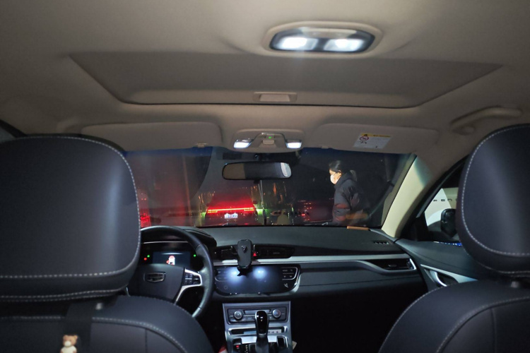 吉利汽车 帝豪 2018款 1.5L CVT向上互联版局部细节22