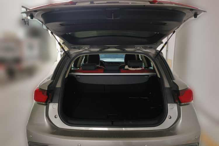 雷克萨斯CT 2017款 CT200h 精英版 单色 国V局部细节23