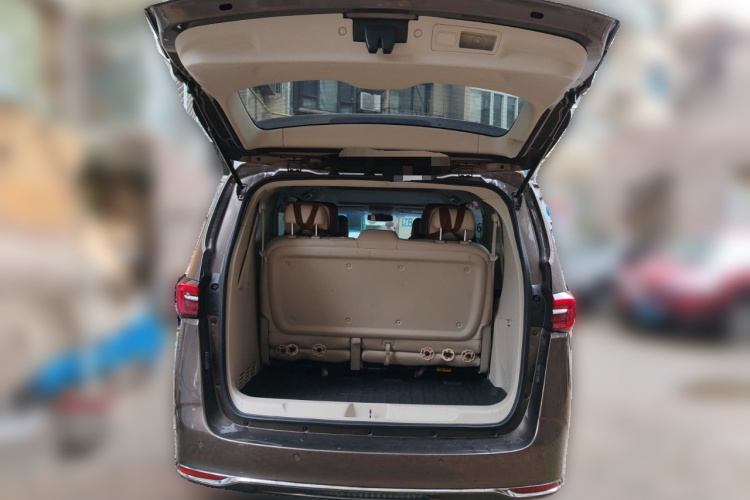 别克GL8 2023款 陆上公务舱 舒适型中控内饰23