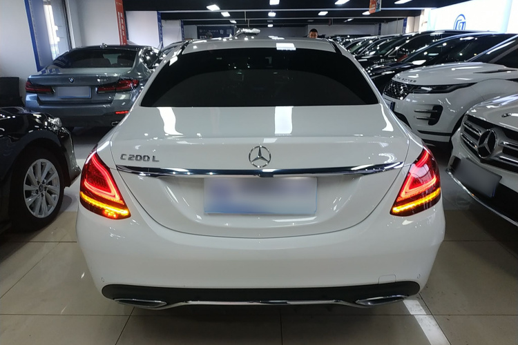 奔驰C级 2020款 改款 C 200 L 时尚型运动版车身外观6