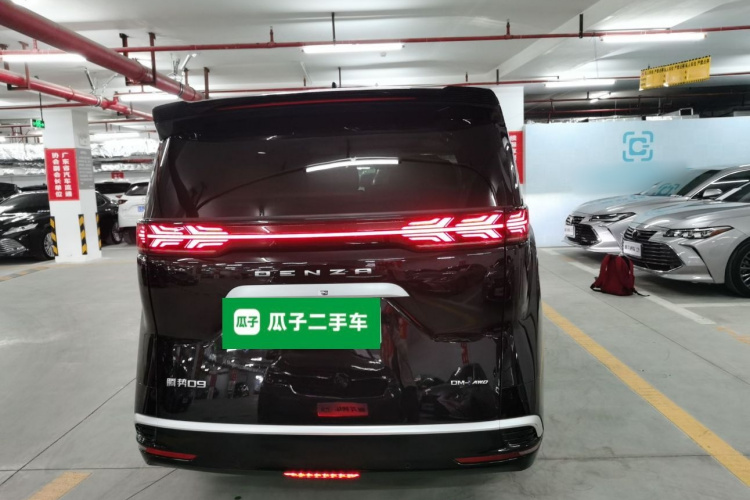 腾势D9 2022款 DM-i 970 四驱尊荣型车身外观6004