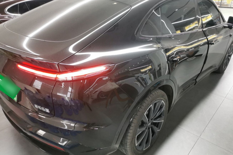 乐道L60 2024款 85kWh 四驱版车身外观7