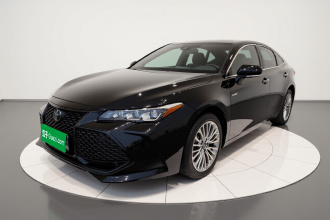 丰田 亚洲龙 2019款 双擎 2.5L XLE尊贵版 国VI