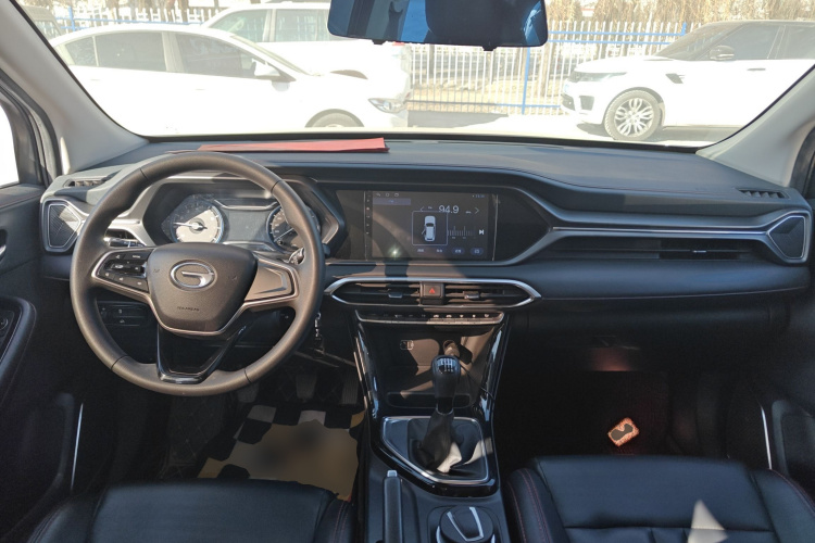 广汽传祺 传祺GS4 2021款 270T 手动舒适版中控内饰12