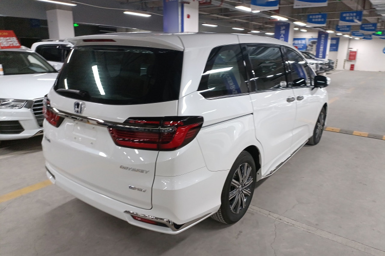 本田 奥德赛 2024款 2.0L e:HEV 锐·悦享版车身外观7