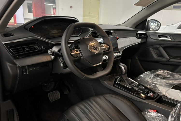 标致408 2024款 360THP 龘龘款 拉图版中控内饰7001